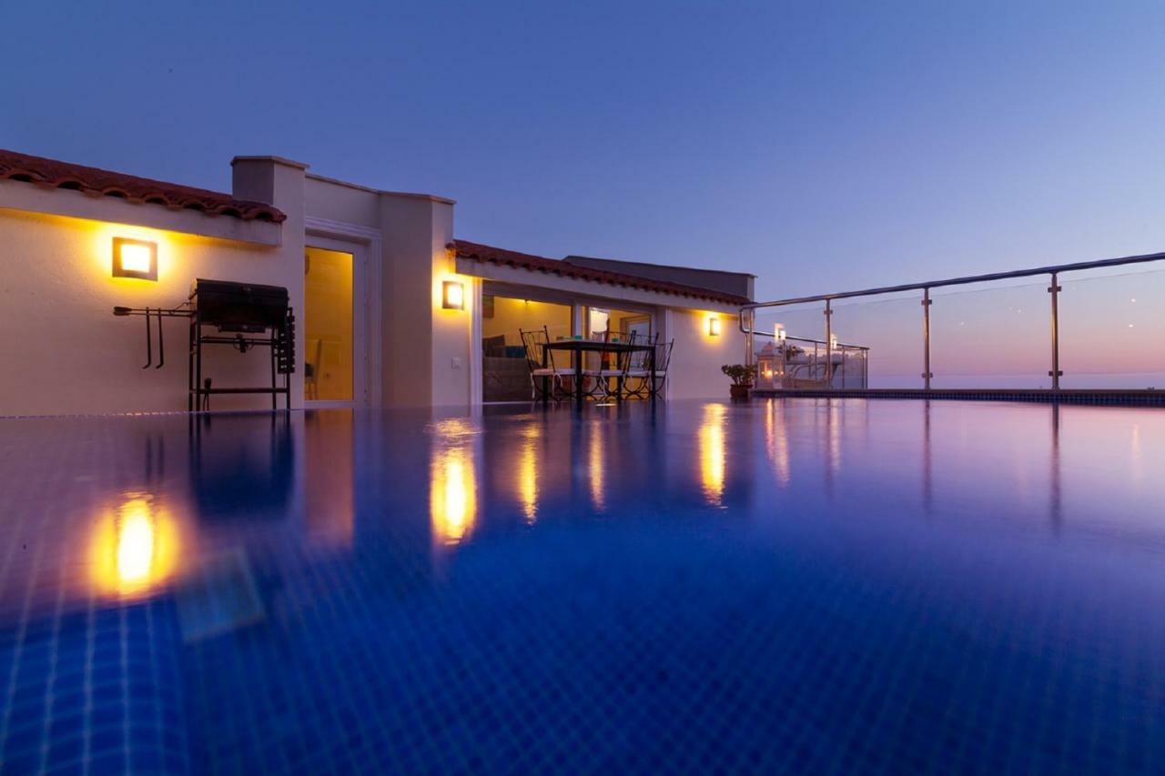 Dahlia Penthouse - Beautiful Luxurious Private Pool Fantastic Harbour Views